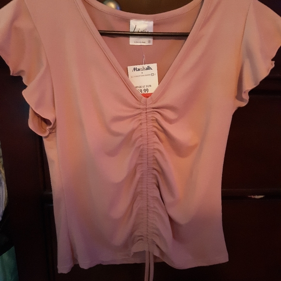 Pink top♡ - Picture 2 of 4